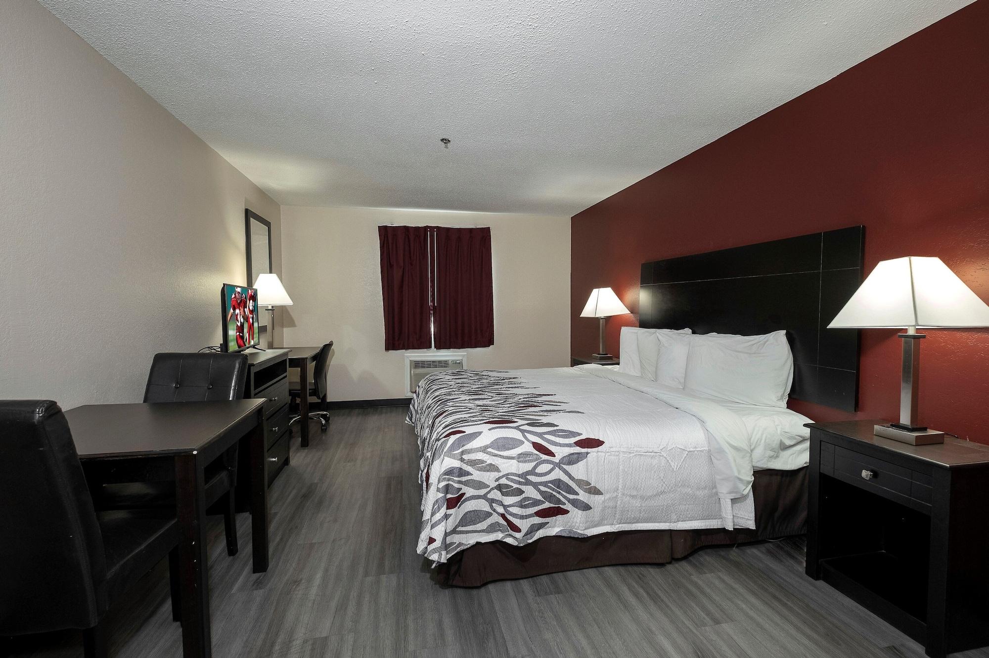 Red Roof Inn & Suites Pensacola-Nas Corry Beach Haven Exterior foto